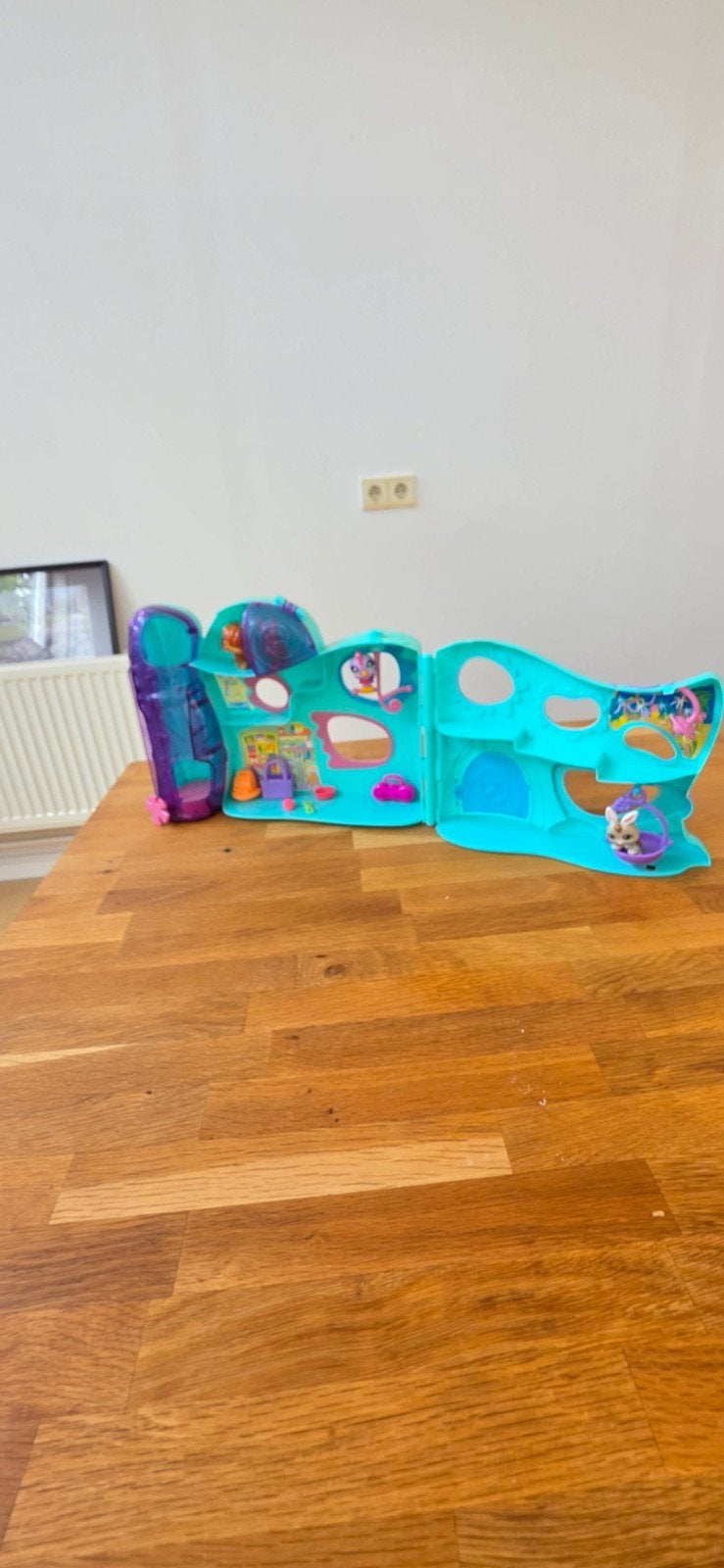 Littlest Pet Shop Speelhuis met accessoires, Ophalen of Verzenden, Gebruikt, Meisje