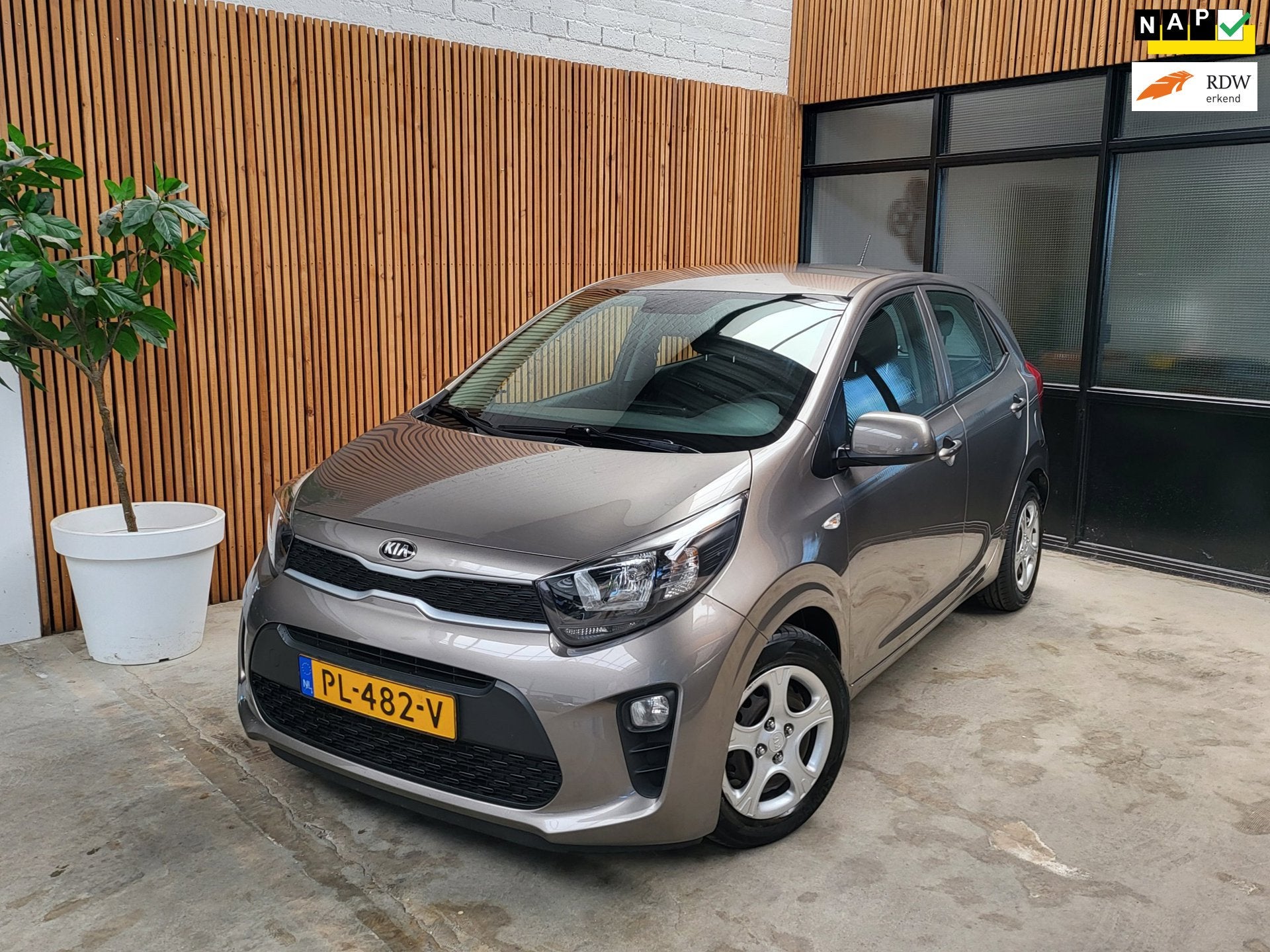 Kia Picanto 1.0 12 mnd fabrieksgarantie, Auto's, Kia, Voorwielaandrijving, Dealer onderhouden, Gebruikt, Euro 6