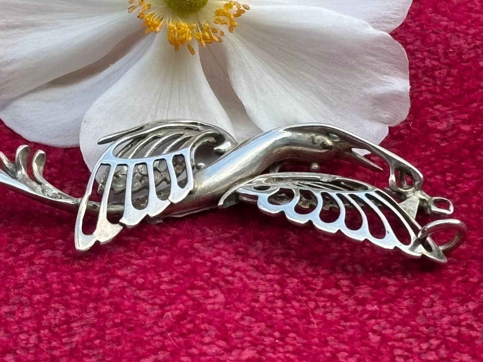 Zilveren hanger, kraanvogel met vlinder!, Ophalen of Verzenden, Zo goed als nieuw, Zilver