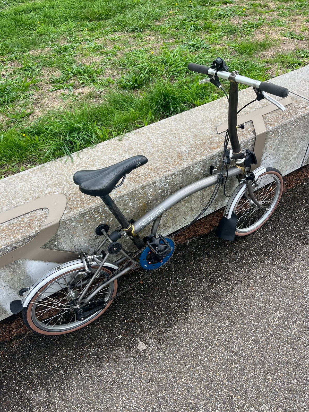 Foto 23 van Titanium Brompton S2L-X 9,4 KG Customised voor klein persoon