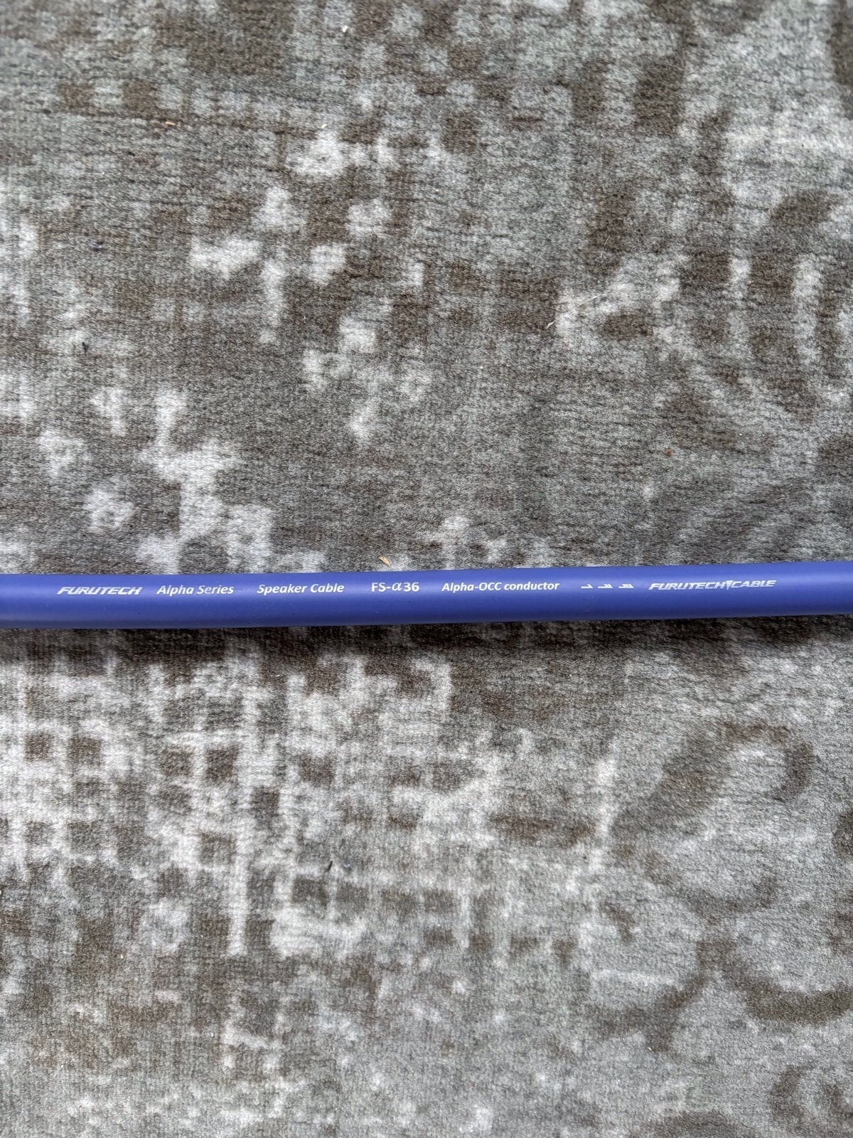 Furutech FS Alpha 36 Luidsprekerkabel - Hoogwaardige Audio, Ophalen of Verzenden, Zo goed als nieuw, 2 tot 5 meter, Luidsprekerkabel