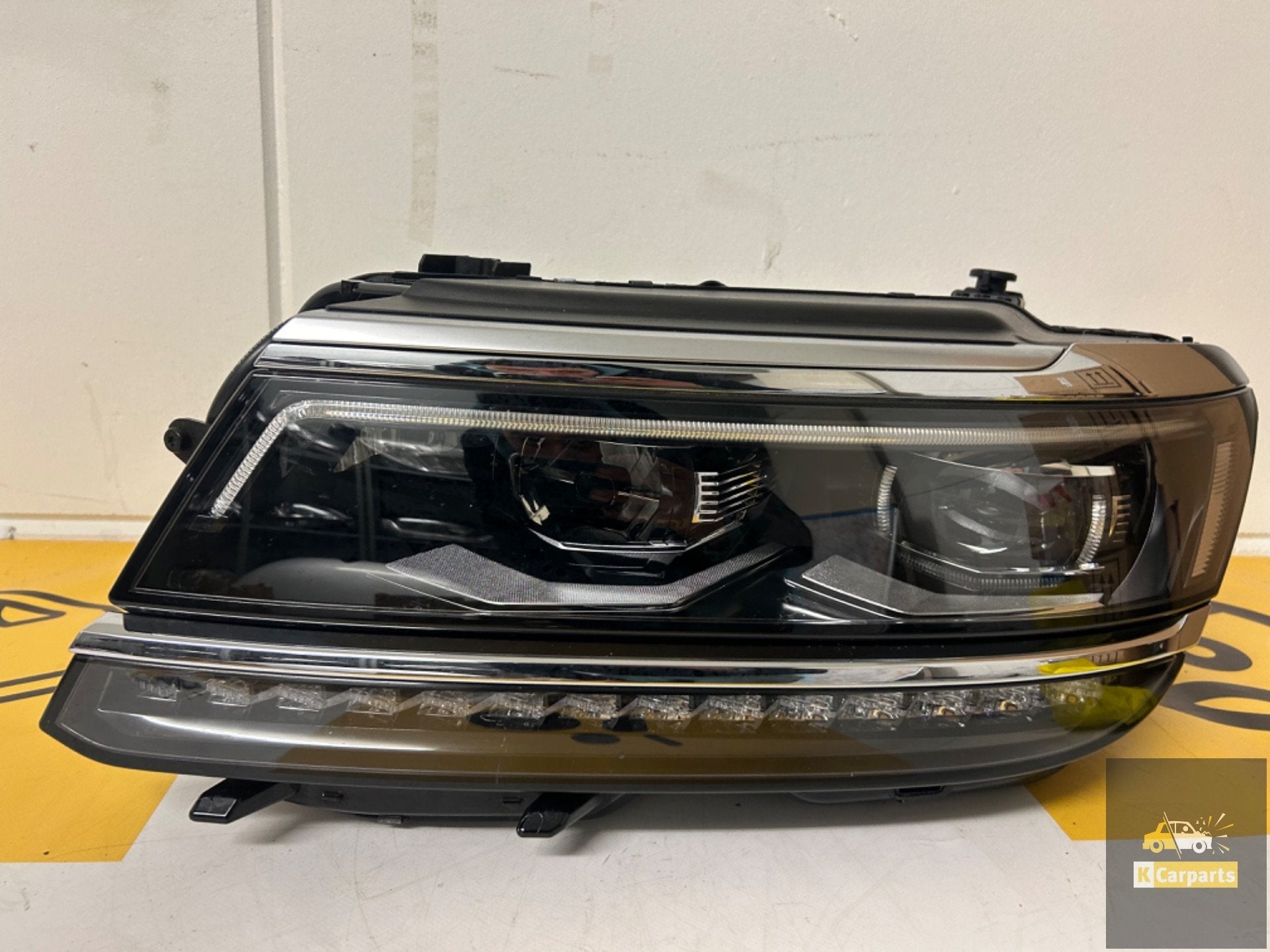 Koplamp Volkswagen Tiguan Full Led 5NN941081E Links