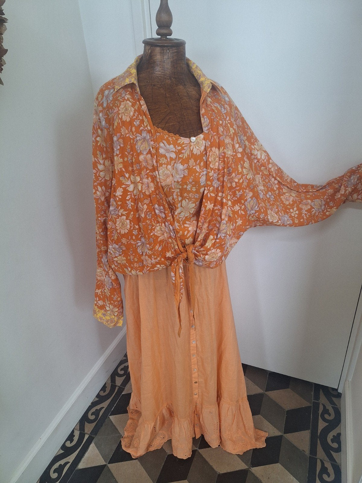 Mooie ruime blouse van Isla Ibiza, maat XL (tot 48), Ophalen of Verzenden