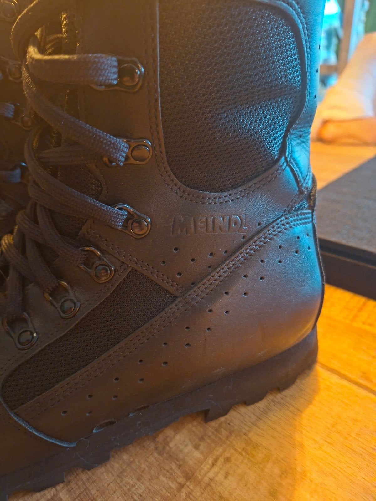 zwarte meindl,1x gedragen, maat 43,5, Sport en Fitness, Bergsport en Wandelen, Ophalen of Verzenden, Zo goed als nieuw, Schoenen