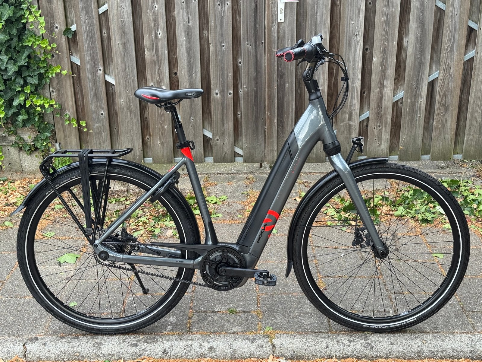 Nieuwstaat! Koga E-nove Evo Belt 1730km! 2023 Bosch, Fietsen en Brommers, Fietsen | Dames | Damesfietsen, Versnellingen, Zo goed als nieuw