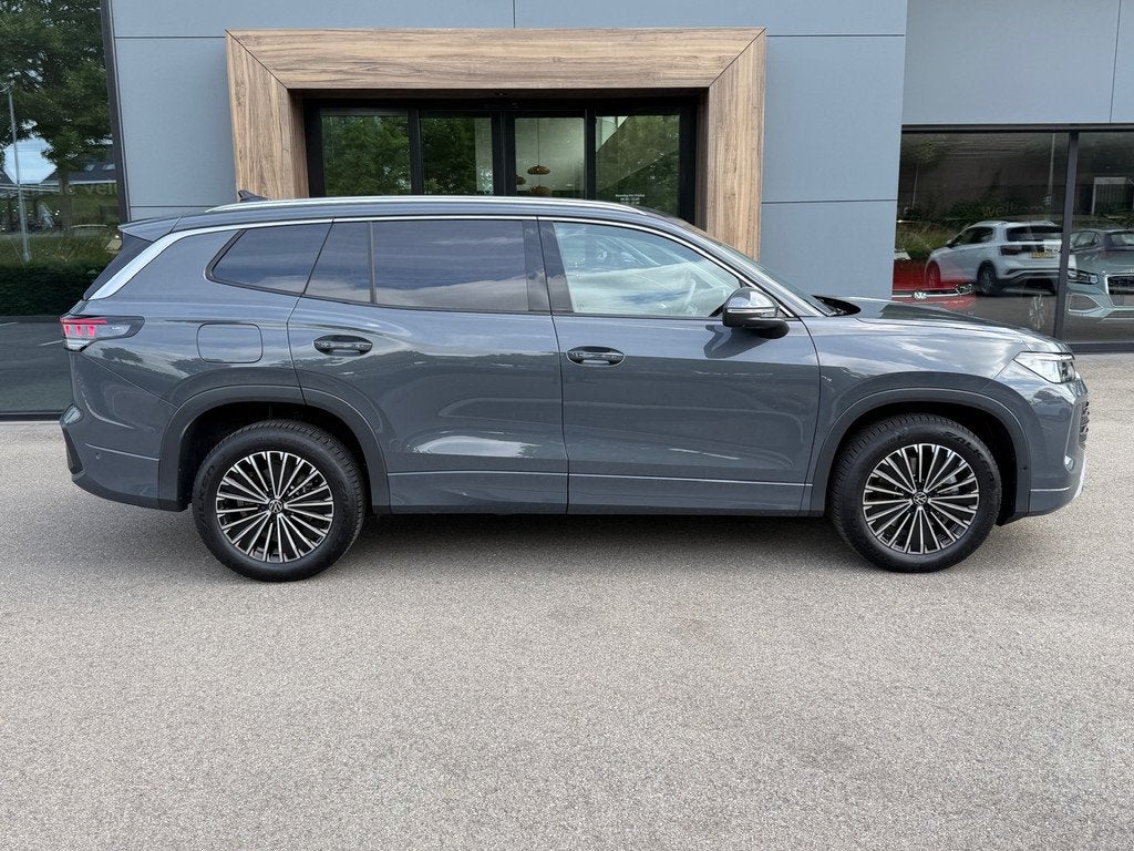 Volkswagen Tayron 1.5 eHybrid Elegance | 360 Camera | Elek., Auto's, Volkswagen, 12 maanden, Zwart, 4 cilinders, 59 km/l