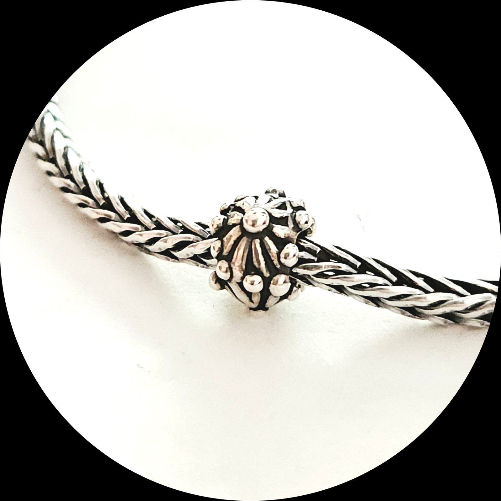 Trollbeads Stille Bloem TAGBE-10174, Sieraden, Tassen en Uiterlijk, Bedels, Ophalen of Verzenden, Zo goed als nieuw, Trollbeads