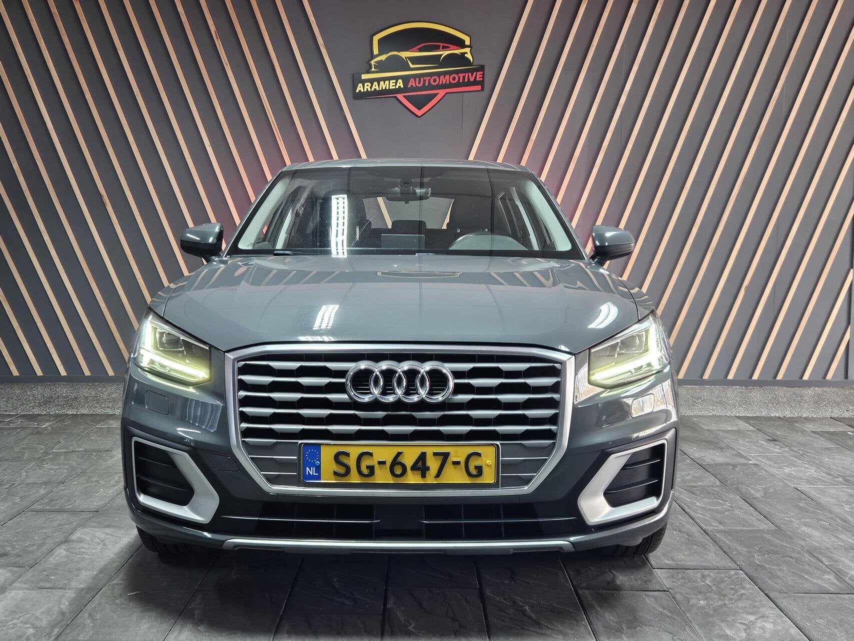 Audi Q2 1.0 TFSI #limited S-tronic|LED|ACC|18 INCH|Nieuwe AP, Auto's, Audi, Stof, Gebruikt, 116 pk, Origineel Nederlands