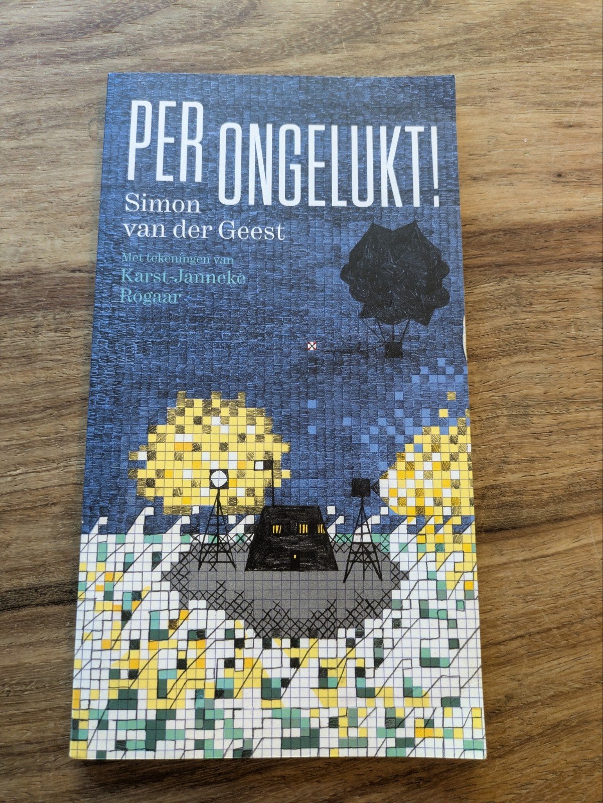 Per Ongeluk! - Simon van der Geest (met gebruikssporen), Ophalen of Verzenden, Simon van der Geest, Fictie algemeen