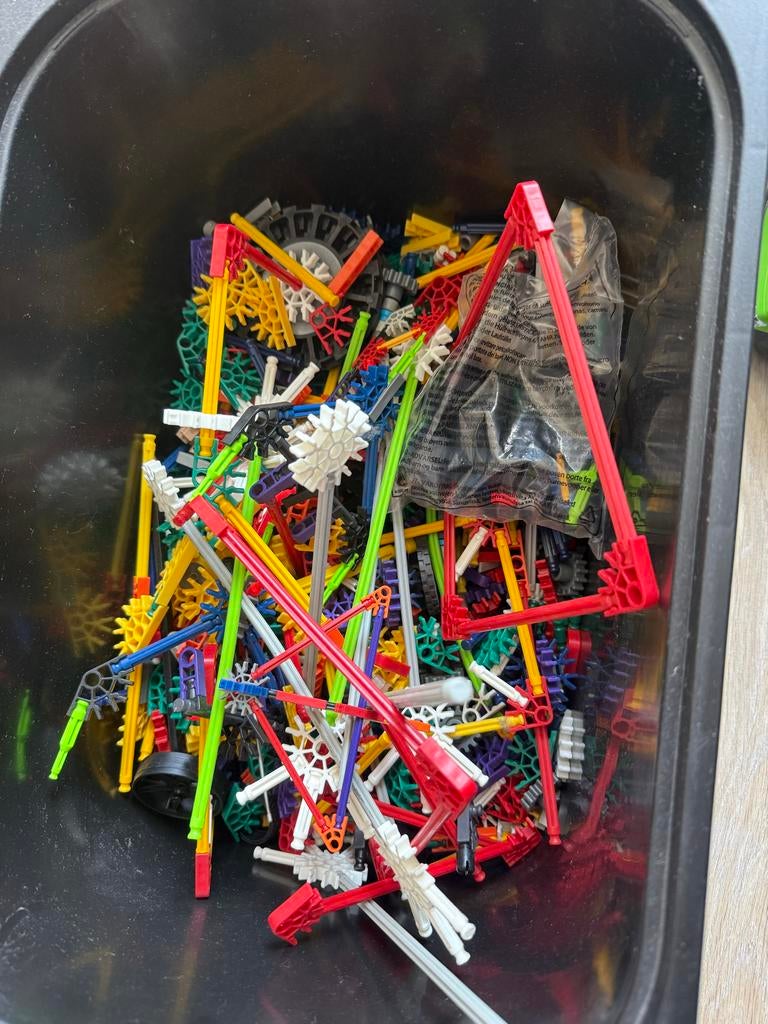 Grote bak K'nex, amper gebruikt, Ophalen, Zo goed als nieuw, Bouwen