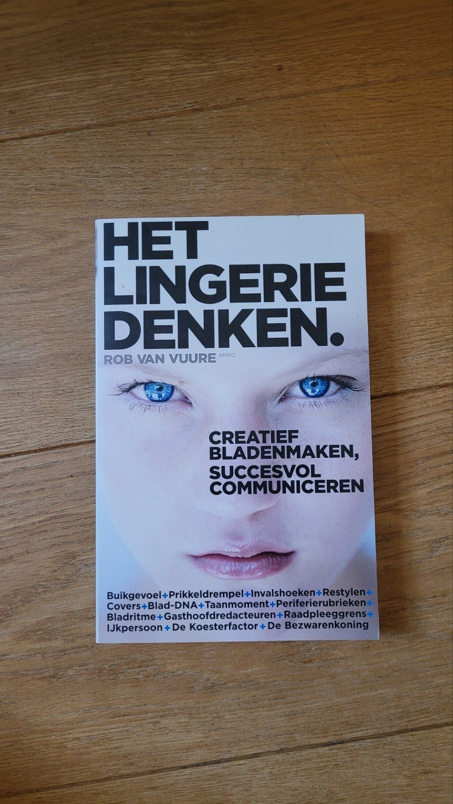 Het Lingerie Denken - Rob van Vuure (Ambo), Ophalen of Verzenden, Gelezen, Rob van Vuure, Nederland