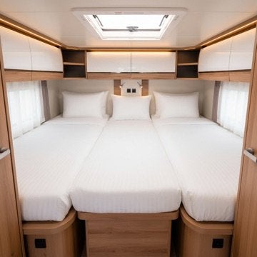 Prachtige, luxe GiottiLine integraal camperte huur!