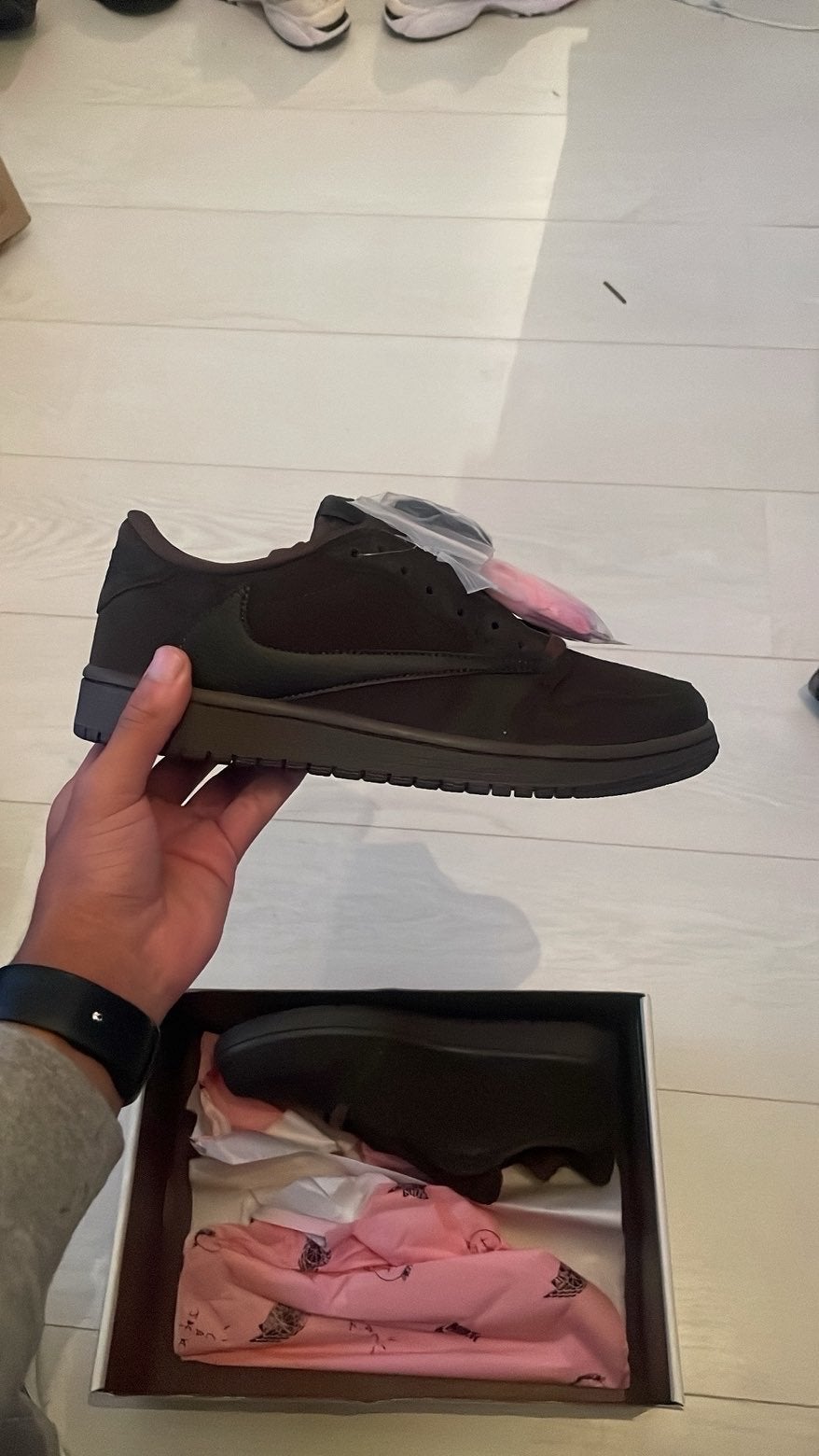 Nike Air Jordan 1 Low Travis Scott Reverse Mocha Maat 43, Ophalen of Verzenden, Nieuw, Bruin, Sneakers of Gympen