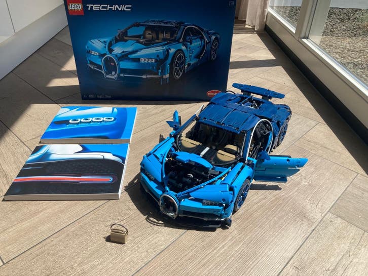 Lego Technic Bugatti Chiron 42083 - Zo goed als nieuw