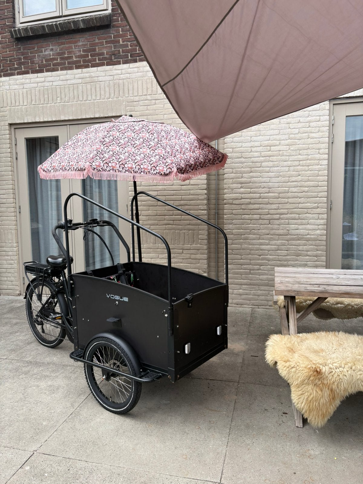 Elektrische Vogue bakfiets, e-bike, fiets, Ophalen, Gebruikt, 4 kinderen of meer
