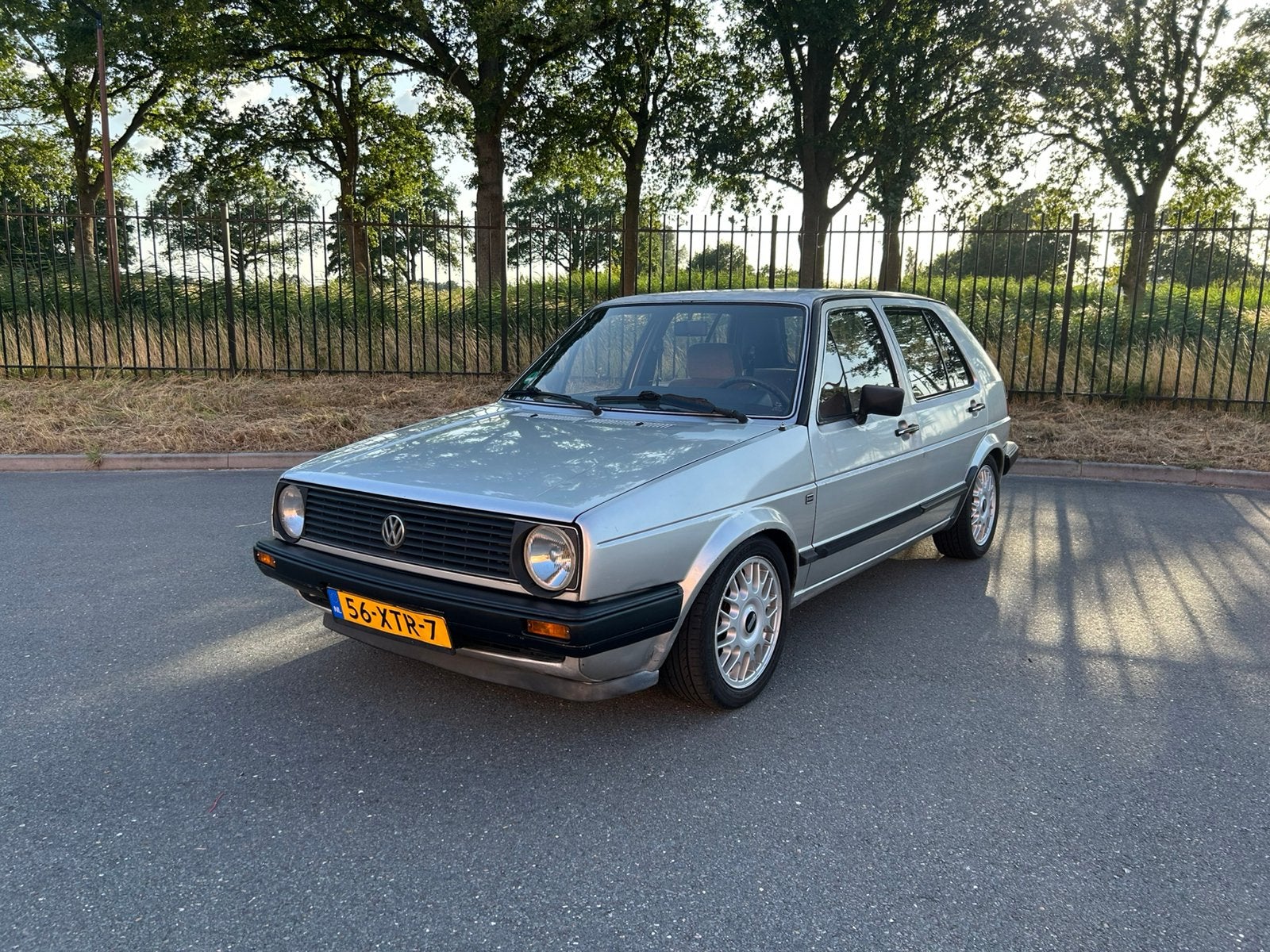 Volkswagen golf 2 mk2 carat 1985 Grijs, 4 cilinders, Grijs, Velours, Hatchback