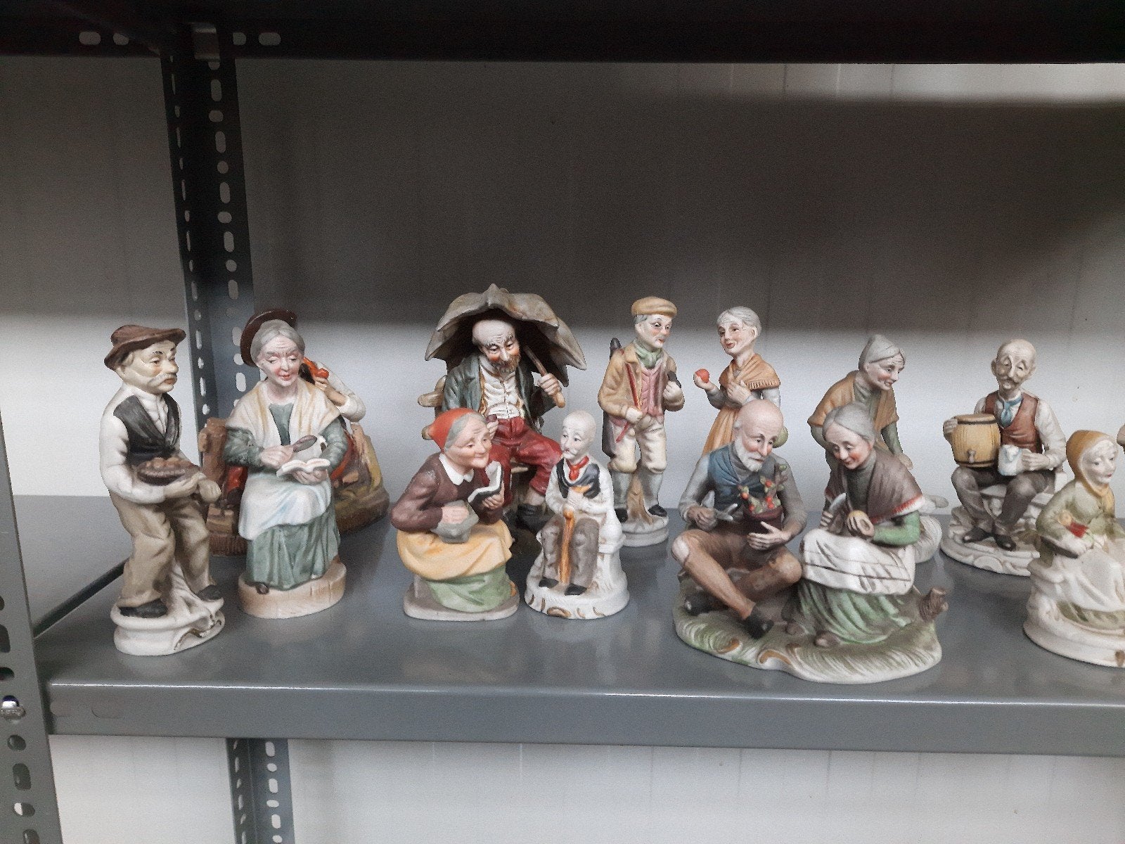 beeldjes opa en oma, Ophalen of Verzenden
