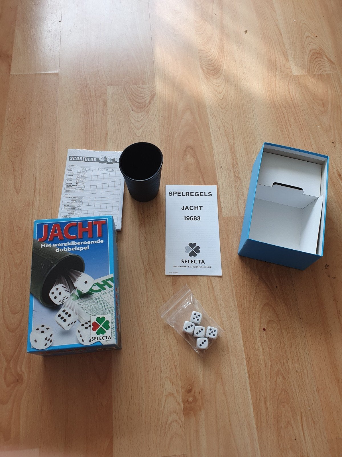 Yahtzee, Ophalen, Nieuw