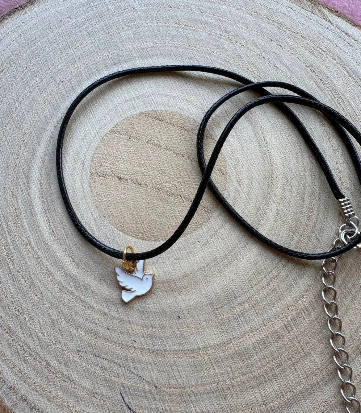 Nieuwe Zwarte Ketting met Witte Duif Hanger, Verzenden, Zwart, Nieuw, Overige materialen