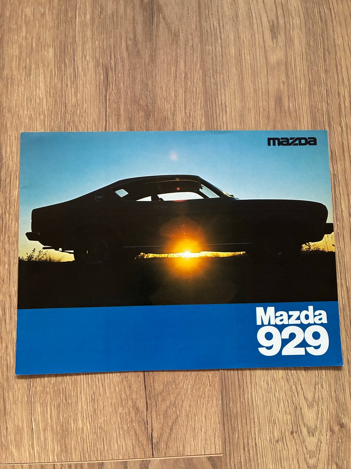 Mazda 929 brochure, Verzenden, Zo goed als nieuw, Mazda