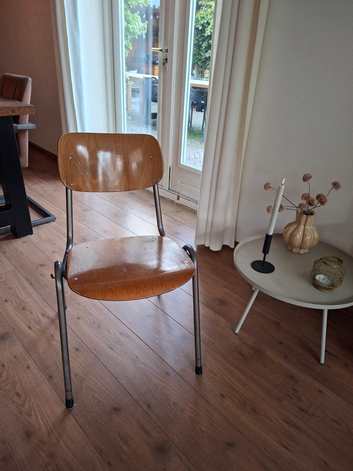 Vintage schoolstoelen, Ophalen, Bruin