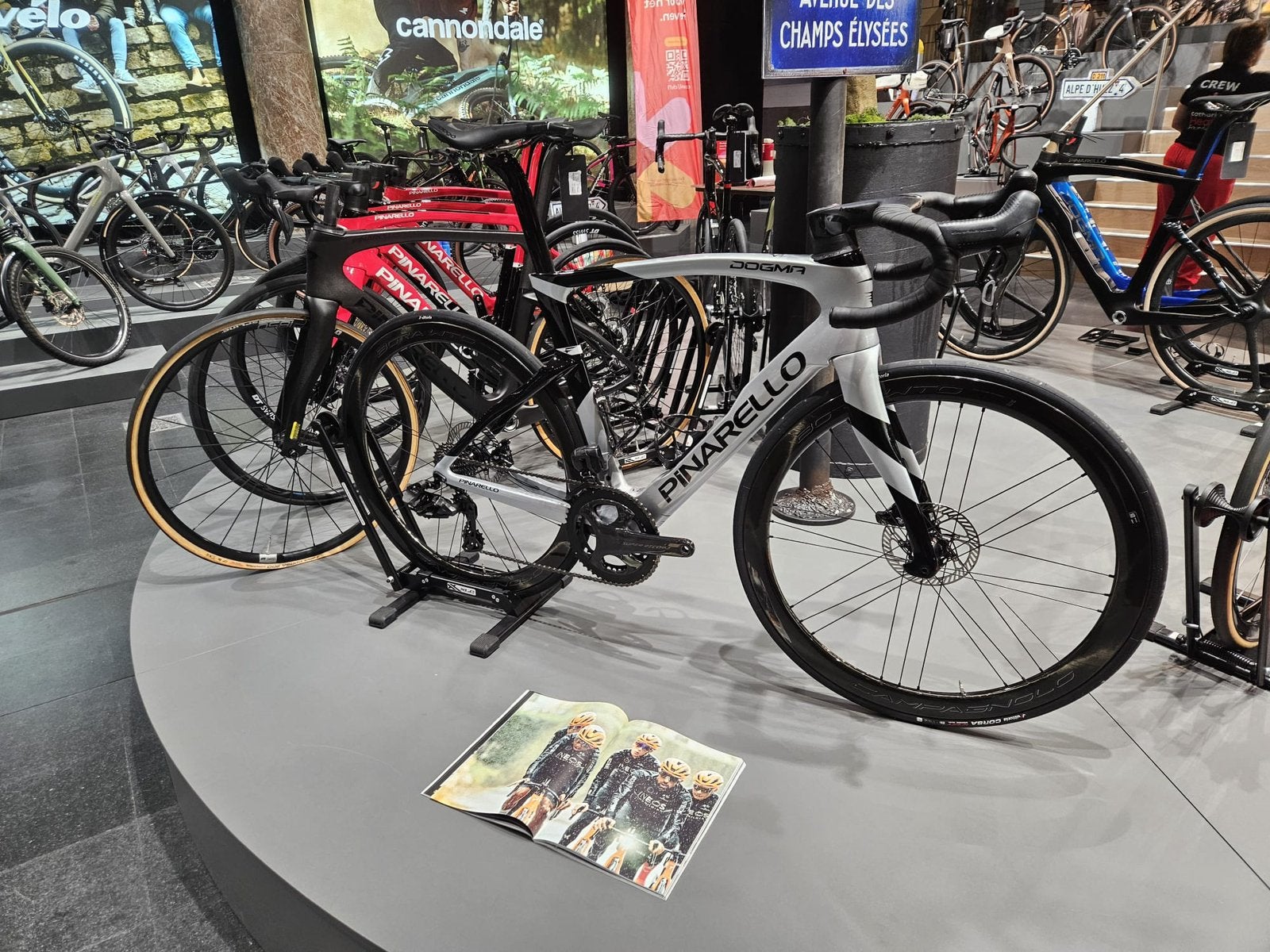 Pinarello Dogma 56cm Campagnolo Super Record WRL als nieuw., Overige merken, Carbon, Ophalen of Verzenden, Zo goed als nieuw