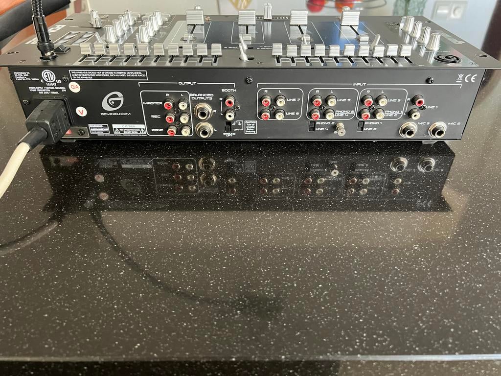Gemini PDM-02 Mengpaneel met lampje en koptelefoon, Muziek en Instrumenten, Mengpanelen, Gebruikt, 5 tot 10 kanalen, Microfooningang