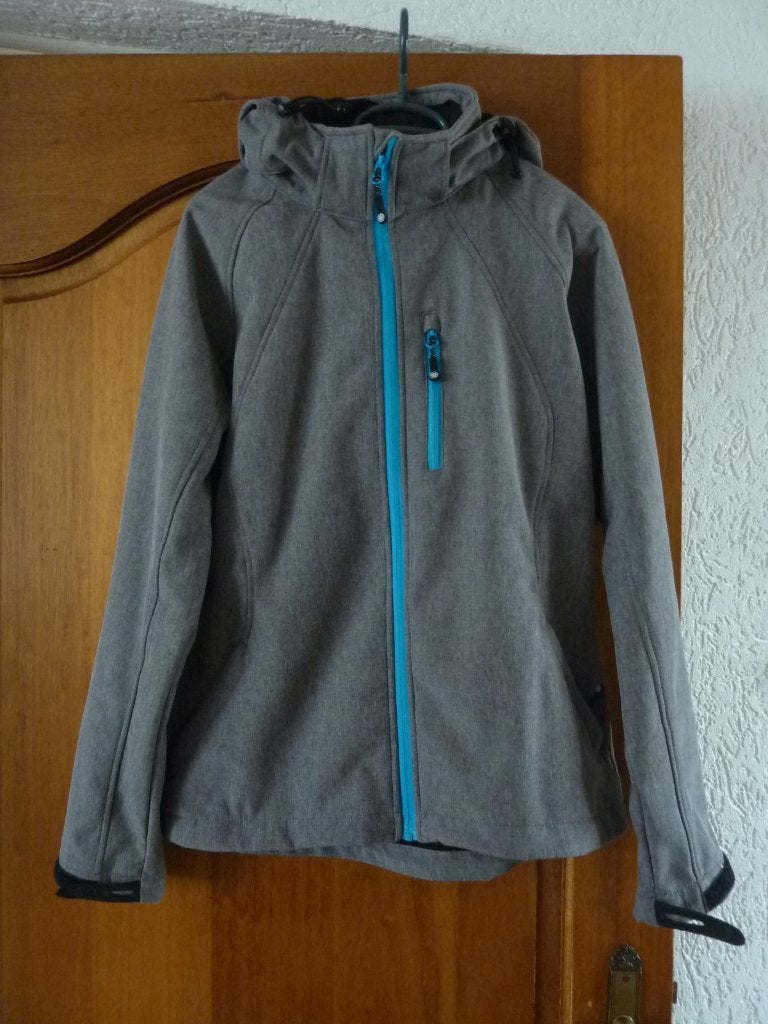 2 stuks softshell jassen, Adventureline en Nielson, Ophalen of Verzenden, Zo goed als nieuw, Grijs