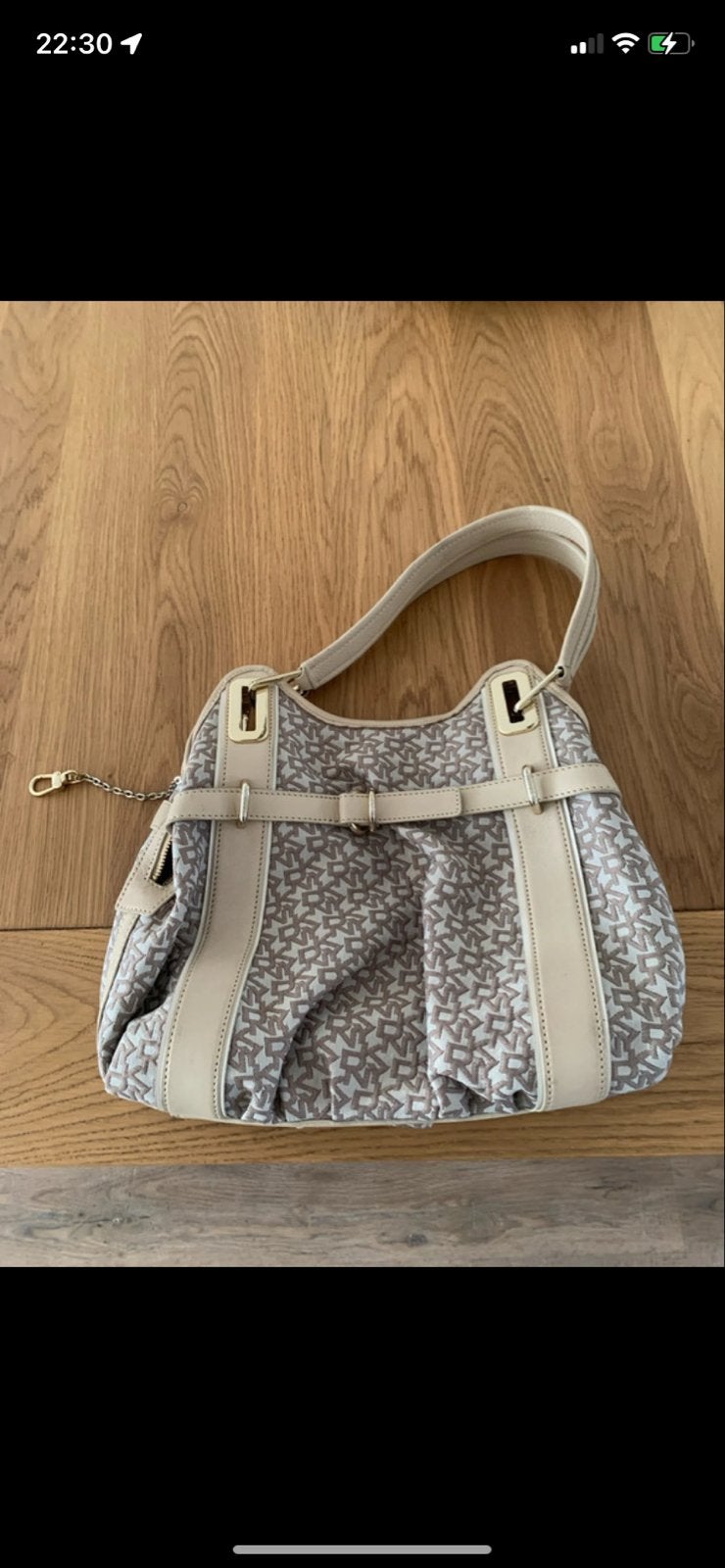 DKNY Handtas Beige/Bruin met Logo Patroon, Ophalen of Verzenden, Zo goed als nieuw, Beige, Handtas