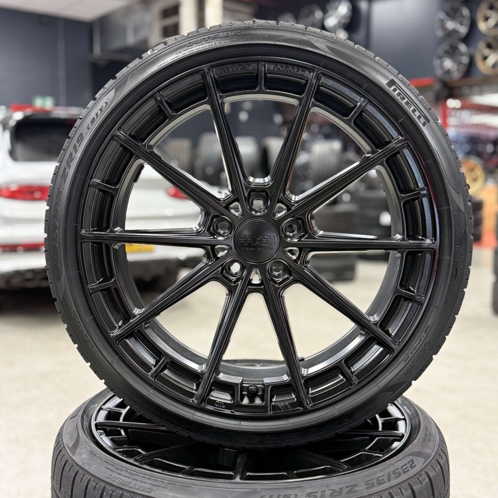 19" Velgen Audi A3 HAXER HX019F Zwart + Zomerbanden, Banden en Velgen, Niet ingevuld, Nieuw, 235 mm