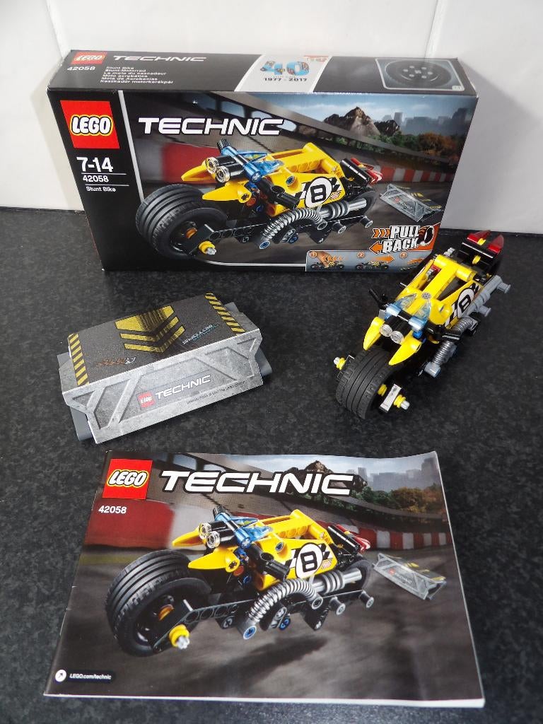 als nieuw Lego Technic 42058 Stuntmotor (pullback) incl doos, Compleet, Lego, Ophalen of Verzenden, Zo goed als nieuw