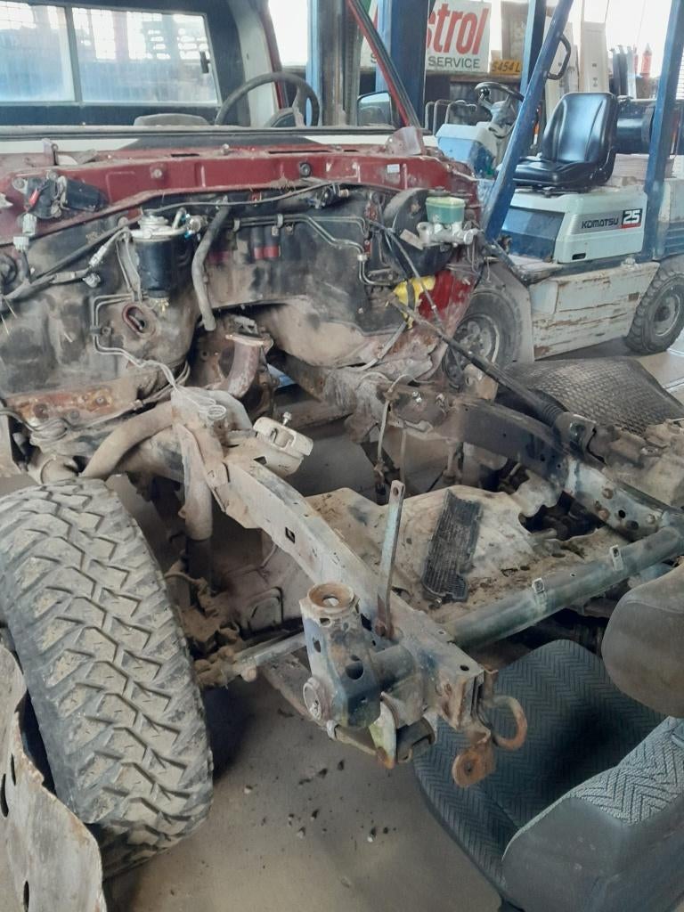 Chassis Toyota Landcruiser HZJ73/Land cruiser J73 Bladveren, Ophalen, Gebruikt, Toyota
