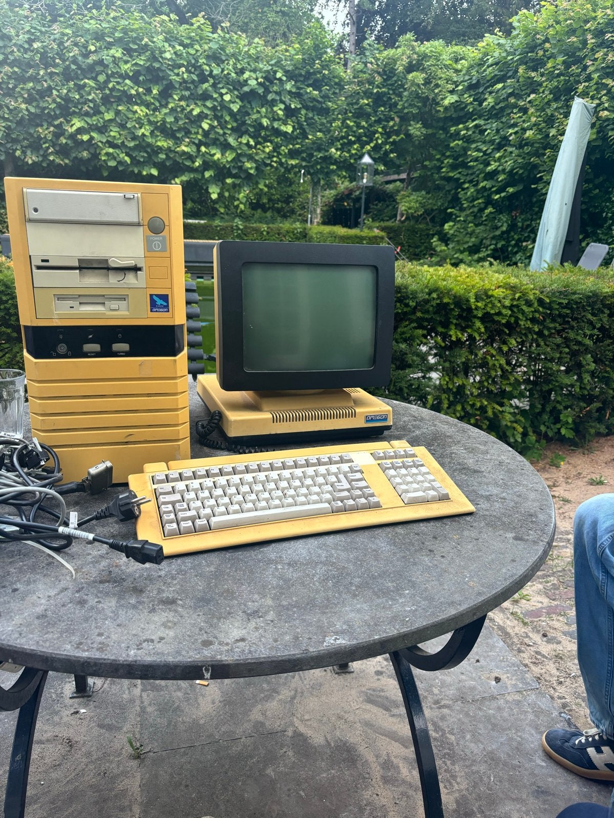 Vintage OMEGON PC met monitor en toetsenbord, Computers en Software, Vintage Computers, Ophalen