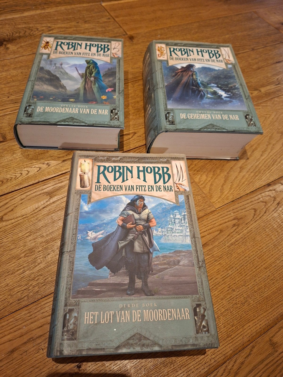 Robin Hobb - De Boeken van Fitz en de Nar (3 delen), Boeken, Ophalen of Verzenden, Zo goed als nieuw, Robin Hobb