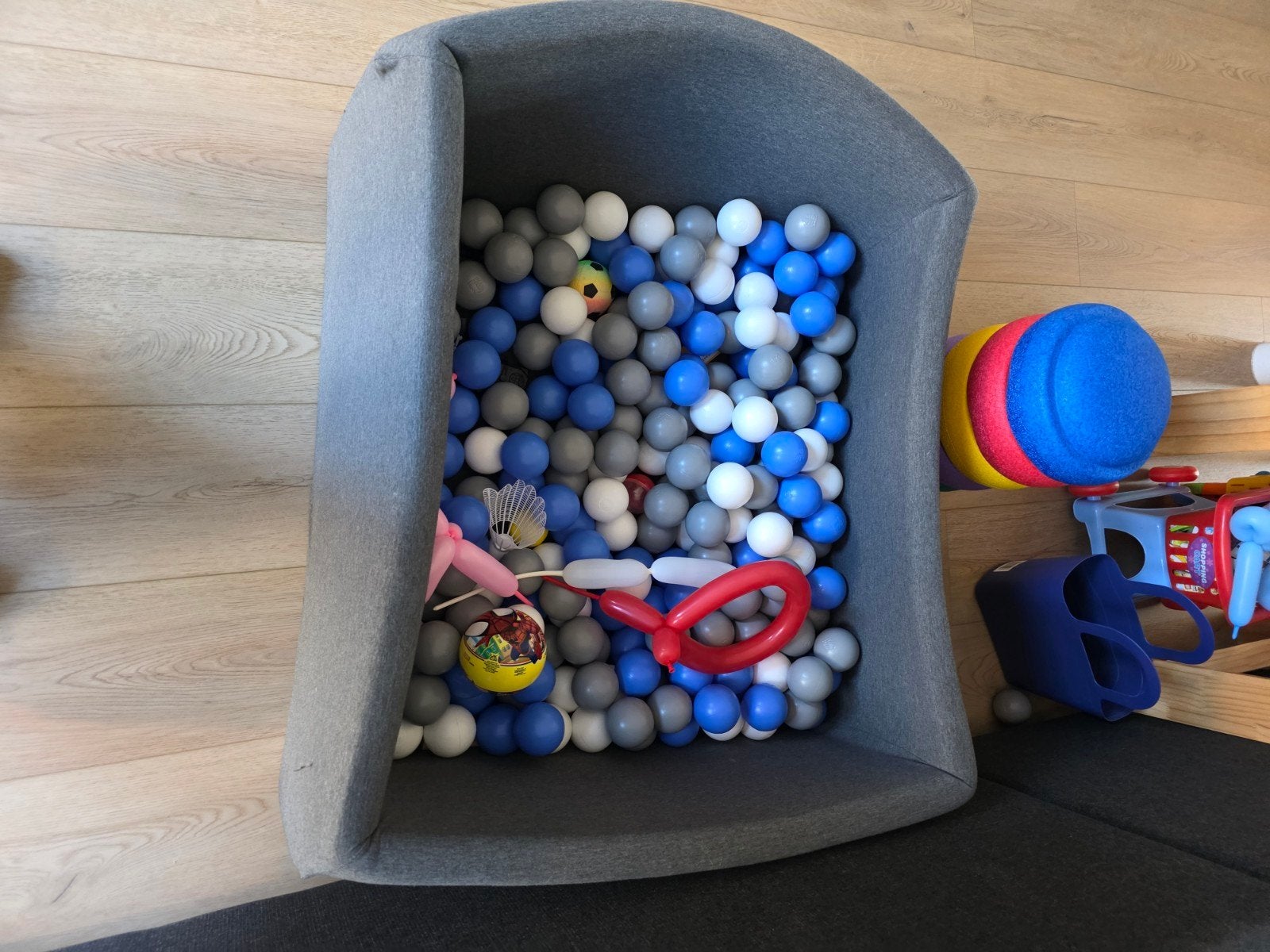 Ballenbak met ballen, Kinderen en Baby's, Speelgoed | Buiten | Los speelgoed, Ophalen, Zo goed als nieuw