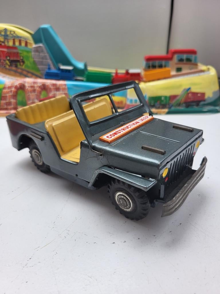 Blikken Jeep - Made in Japan - 20 cm - Nette staat, Antiek en Kunst, Ophalen of Verzenden