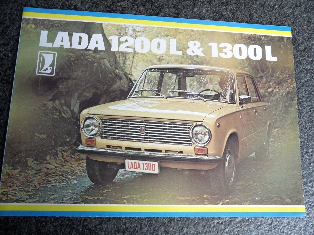 LADA 1200L en 1300 L oldtimerauto 1980 folder, Ophalen of Verzenden, Gelezen, Overige merken