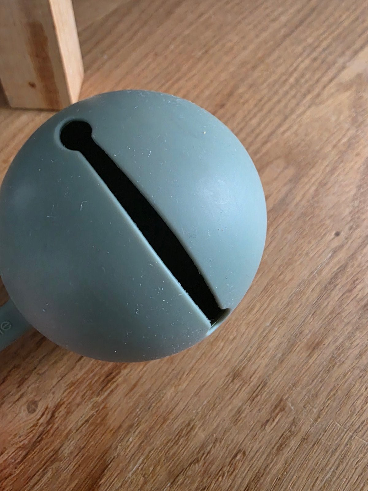 Mushie speenhouder, Ophalen of Verzenden, Zo goed als nieuw
