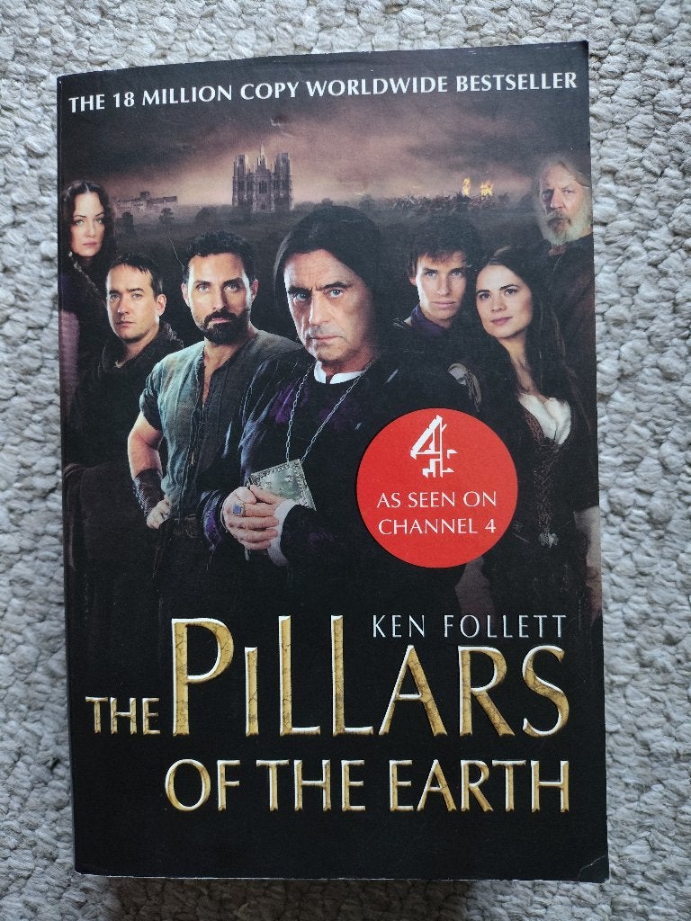 Ken Follett The Pillars of the earth in nette staat, Boeken, Ophalen of Verzenden, Zo goed als nieuw