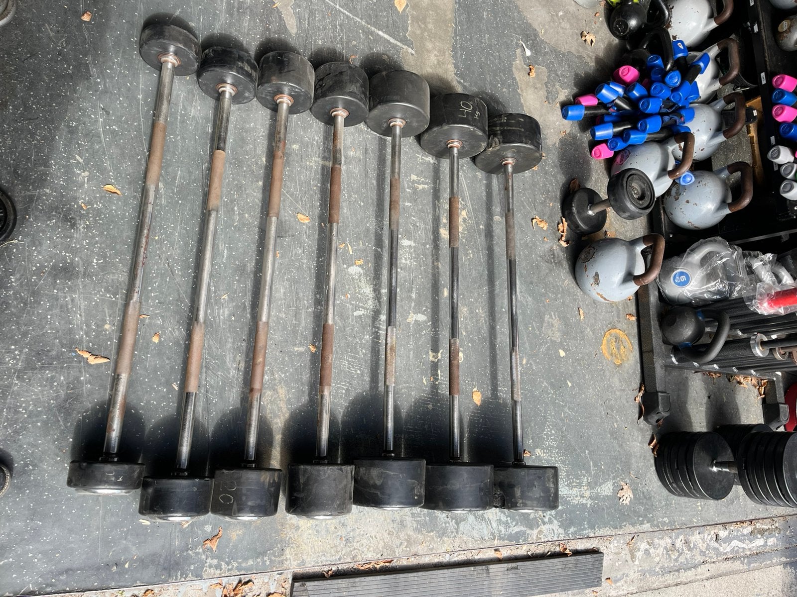 Hammer strength vaste halter stangen 10-45 kg gewichten, Sport en Fitness, Fitnessmaterialen, Ophalen, Gebruikt, 10-45 kg gewichten