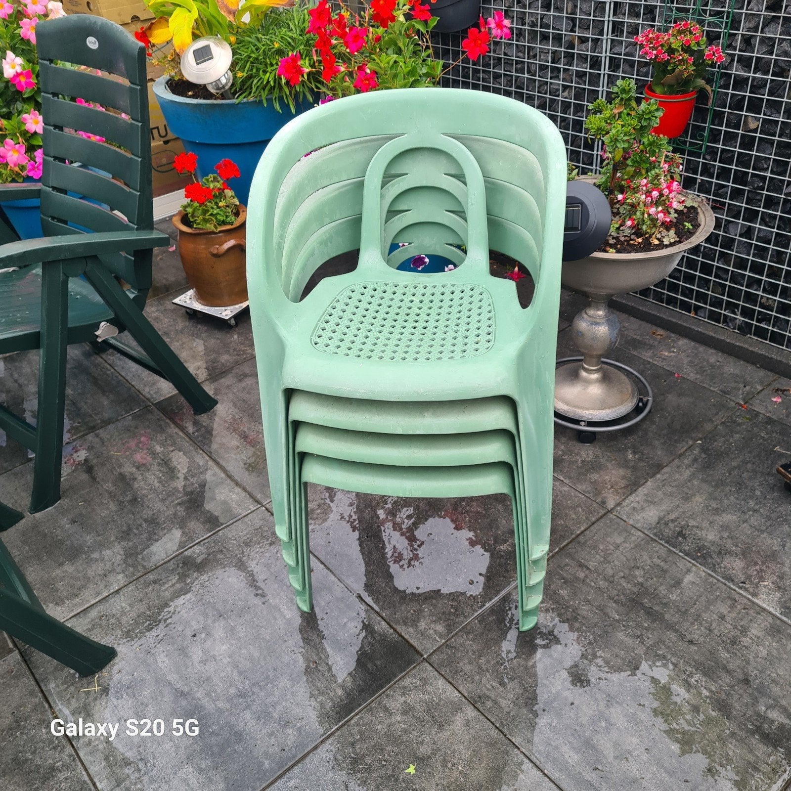 4 stapelstoelen, lichtgroen kunststof, Ophalen