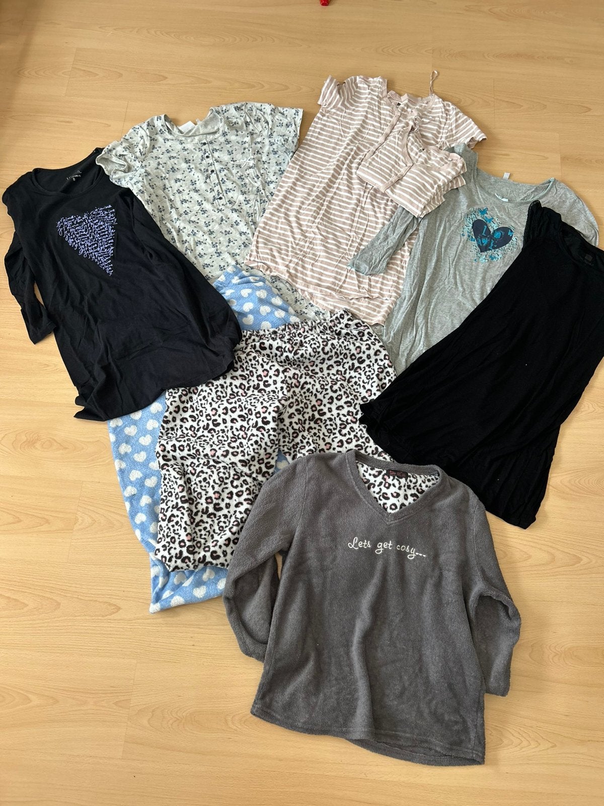 9 delig pyjama pakket - Maat M, Ophalen of Verzenden, Zo goed als nieuw