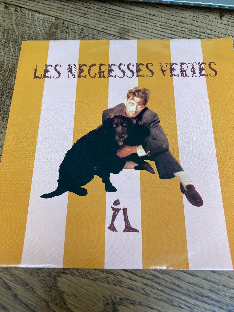 7" single Les Negresses Vertes il / Marcelle Ratafia 1989, Fotohoes, Ophalen of Verzenden, Zo goed als nieuw, Pop