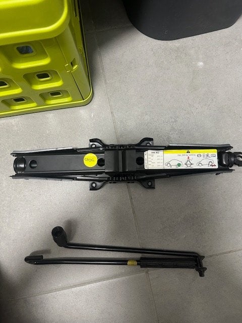 Autokrik met draai arm voor Volkswagen/Audi/Skoda/Seat, Ophalen, Zo goed als nieuw, Manueel, Schaarkrik