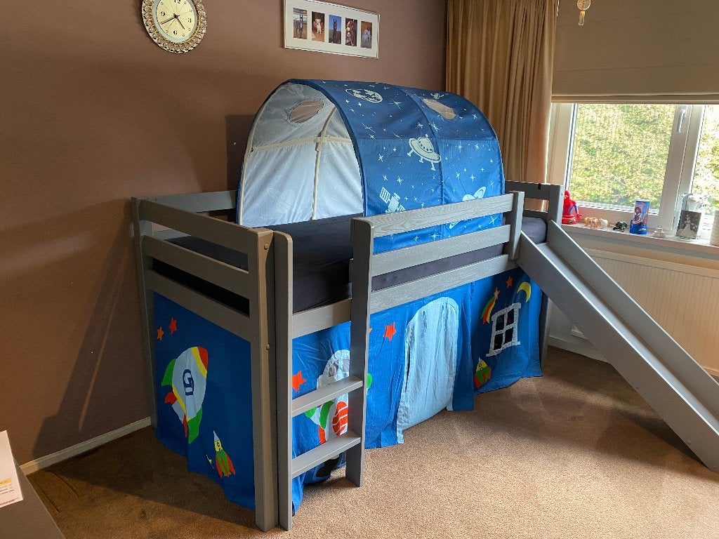Hoogslaper kinderbed met Trap en Glijbaan 90x200 cm, Kinderen en Baby's, Ophalen, 85 tot 100 cm, Hoogslaper of Stapelbed, Zo goed als nieuw
