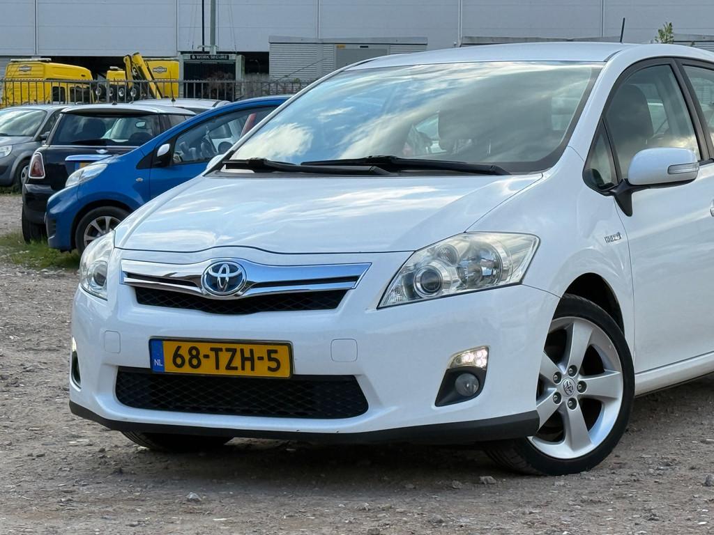 Toyota Auris 1.8 Full Hybrid Dynamic/AUTOMAAT, Euro 5, Gebruikt, 4 cilinders, Wit