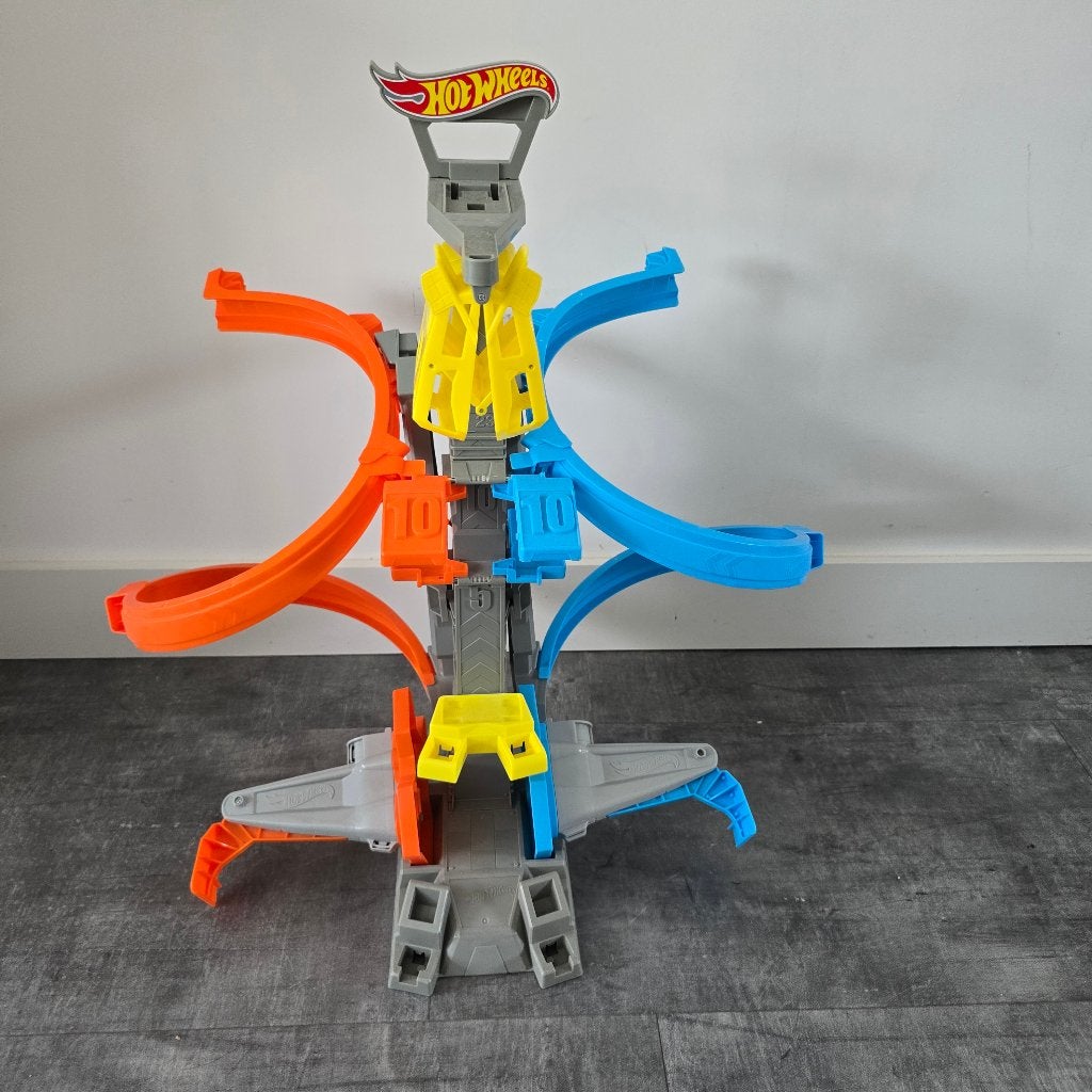Hot Wheels action lanceer- en loopingset, Kinderen en Baby's, Speelgoed | Racebanen, Racebaan, Ophalen of Verzenden, Zo goed als nieuw