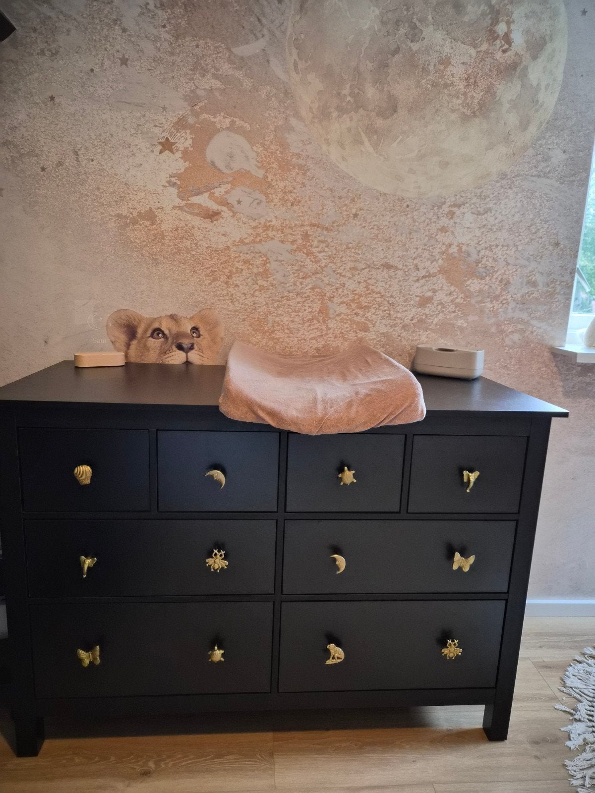 zwarte commode/ladekast ️, Ophalen