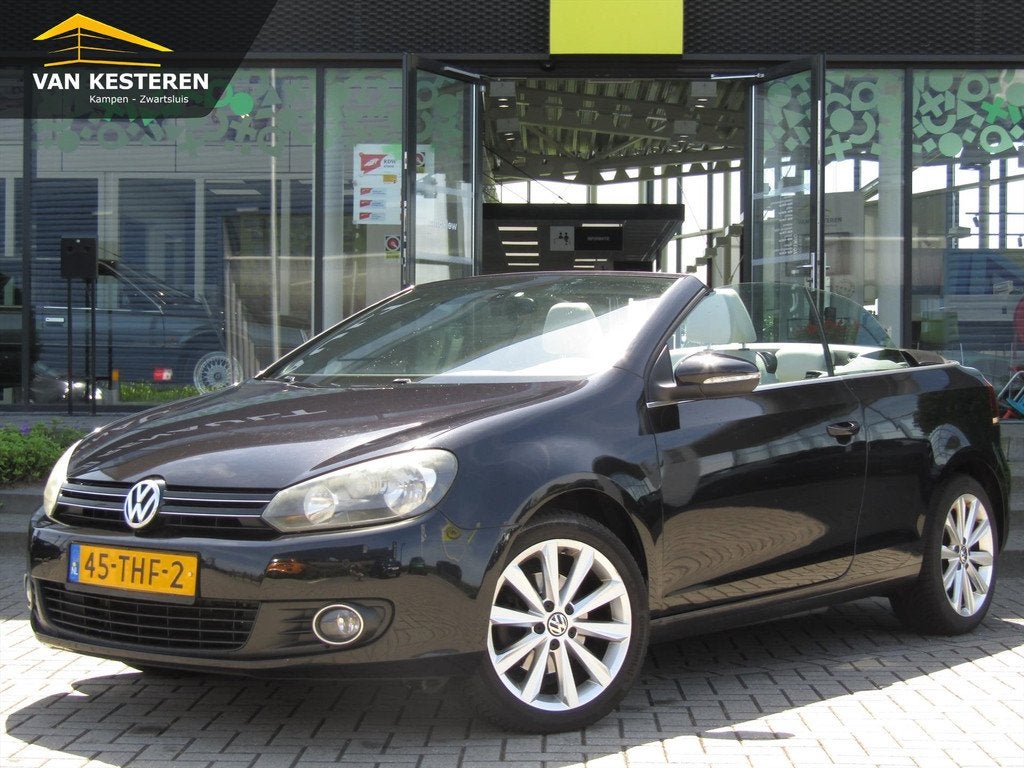 VOLKSWAGEN Golf 1.2 TSI BlueMotion / Navigatie / Vol Leder /, Euro 5, Beige, 4 cilinders, Cabriolet