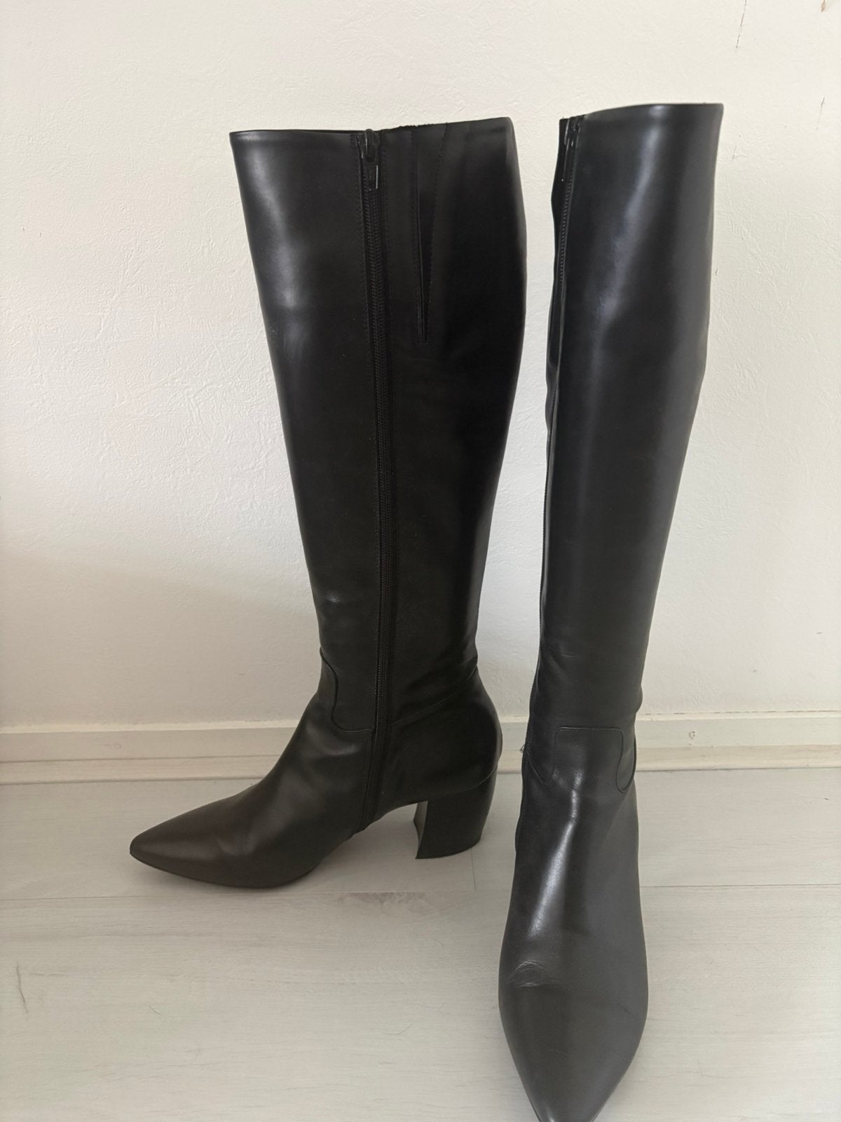 Hoge laarzen, maat 39 zwart kalfsleer, merk: Toscanini, Kleding | Dames, Schoenen, Ophalen, Zo goed als nieuw, Zwart, Hoge laarzen